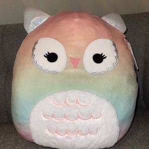 Squishmallow Britta the Owl